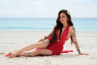 Live sex webcam photo for VivianBasset #290139186