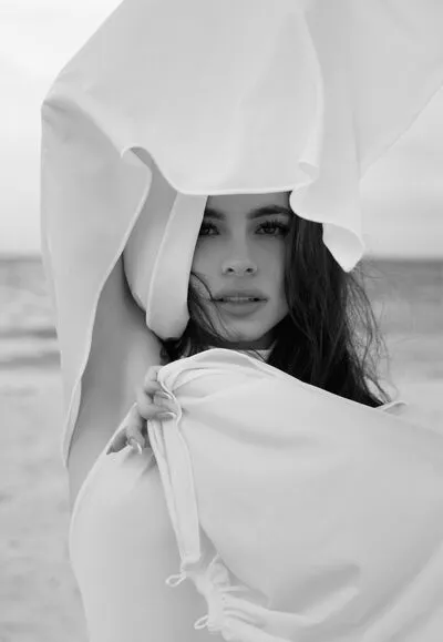 Live sex webcam photo for VivianBasset #290139190