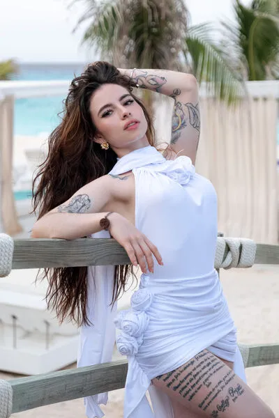 Live sex webcam photo for VivianBasset #290139192