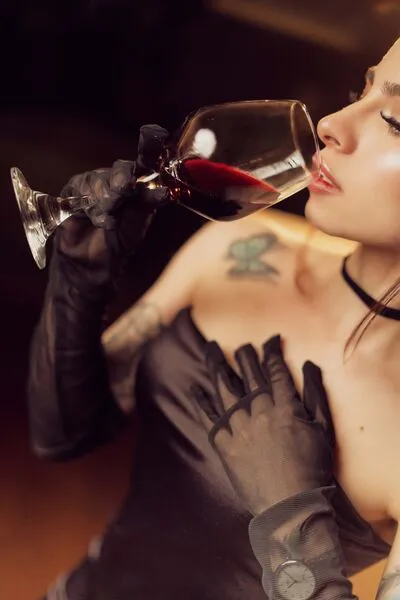 Live sex webcam photo for VivianBasset #290139270