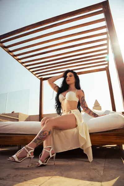 Live sex webcam photo for VivianBasset #290139341