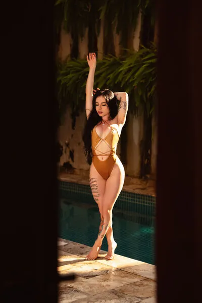 Live sex webcam photo for VivianBasset #290139345