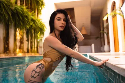 Live sex webcam photo for VivianBasset #290139354