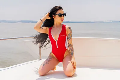 Live sex webcam photo for VivianBasset #290139373