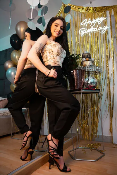 Live sex webcam photo for VivianBasset #290139382