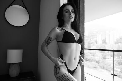 Live sex webcam photo for VivianBasset #290139457