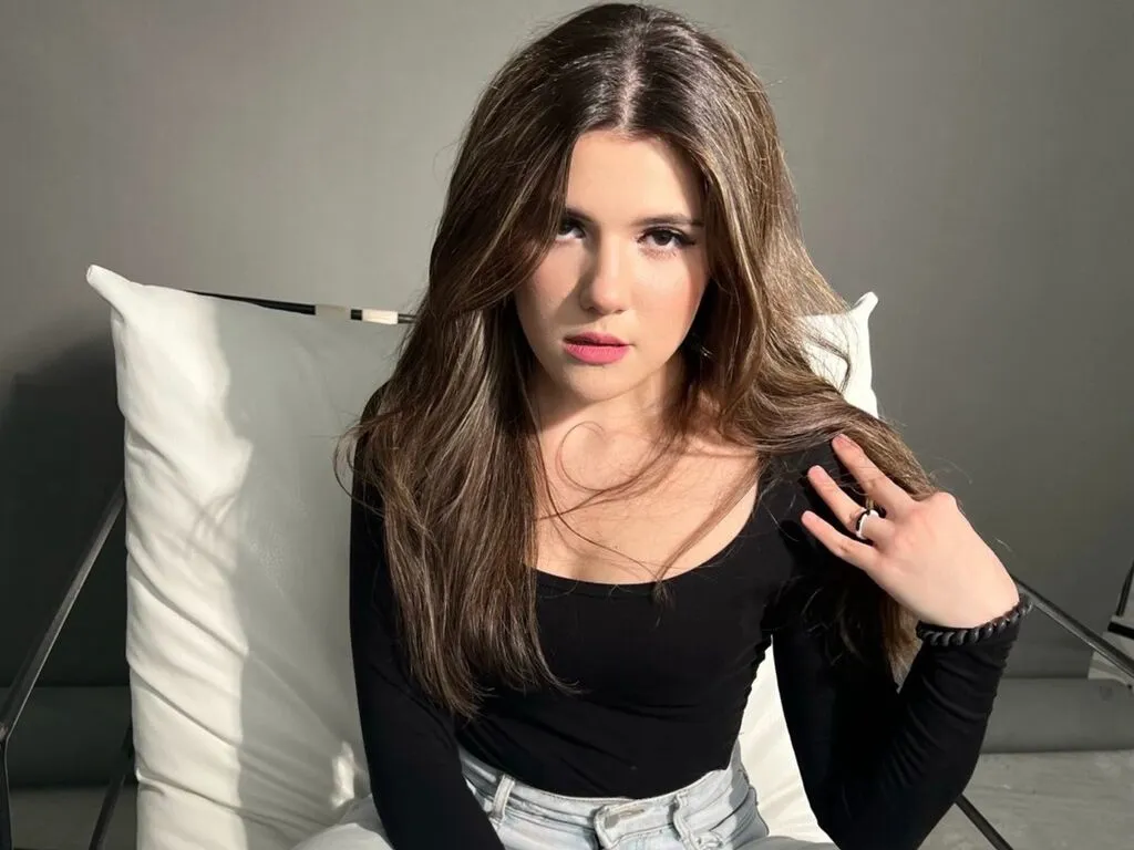 Live sex webcam photo for VivianBelles #276914680