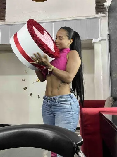 Live sex webcam photo for VivianaTaylor #290122492