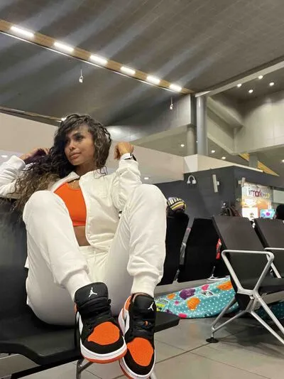 Live sex webcam photo for VivianaTaylor #290122550