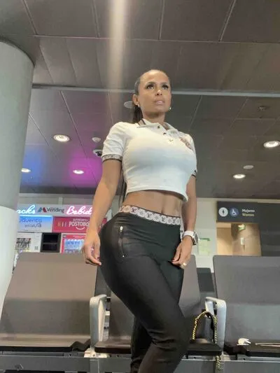 Live sex webcam photo for VivianaTaylor #290122558