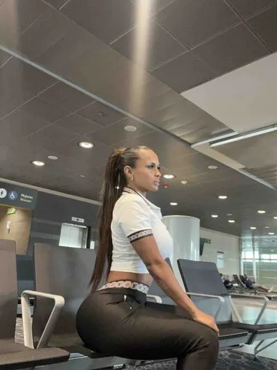 Live sex webcam photo for VivianaTaylor #290122566