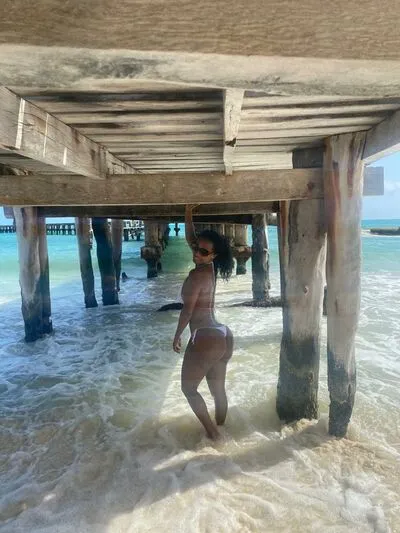 Live sex webcam photo for VivianaTaylor #290122615