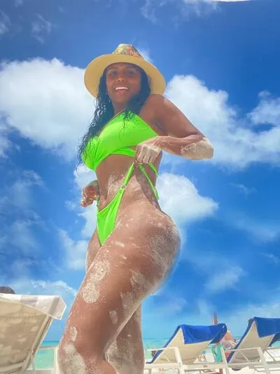 Live sex webcam photo for VivianaTaylor #290122620