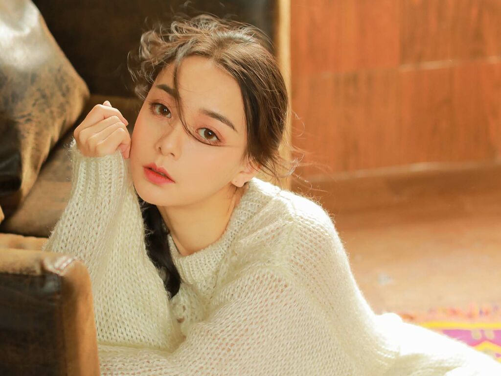 Live sex webcam photo for XiaoPengyou #277490604