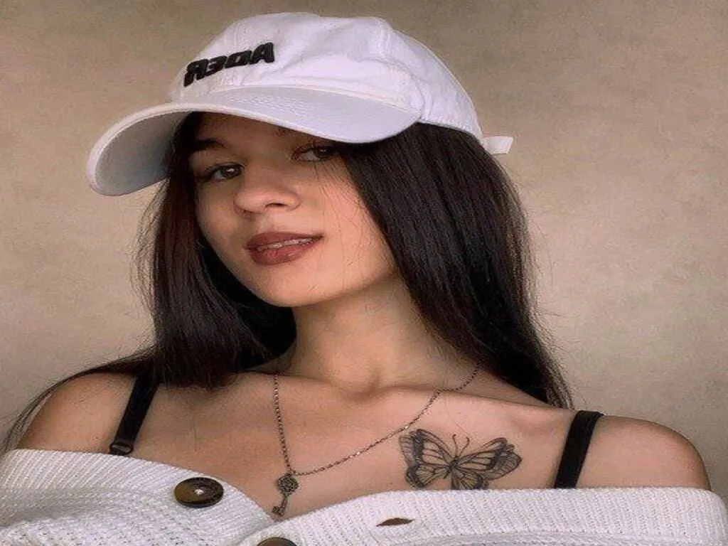 Live sex webcam photo for YanisKolabina #277850958