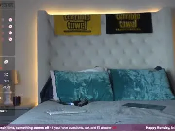 Live sex webcam photo for raquelwildii