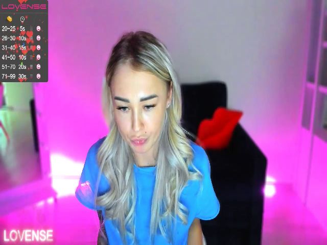 Live sex webcam photo for AAA_Yas #272101021