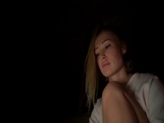 Live sex webcam photo for AAA_Yas #272657619