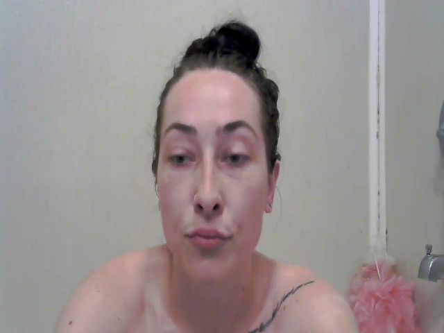 Live sex webcam photo for ANGELYNEGANJA #273577481