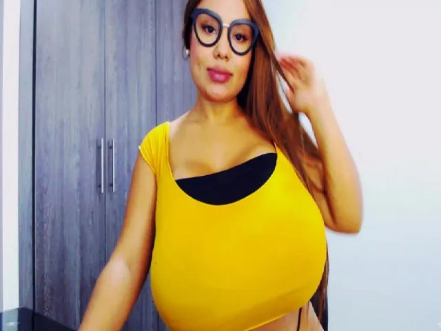 Live sex webcam photo for ANGE_TIS #272451317
