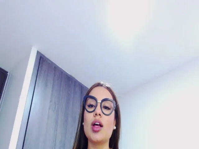 Live sex webcam photo for ANGE_TIS #272822400