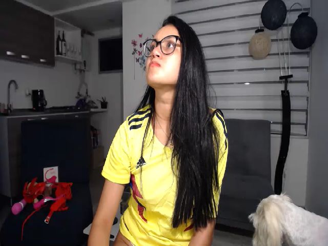 Live sex webcam photo for ANNPARDO #272911922