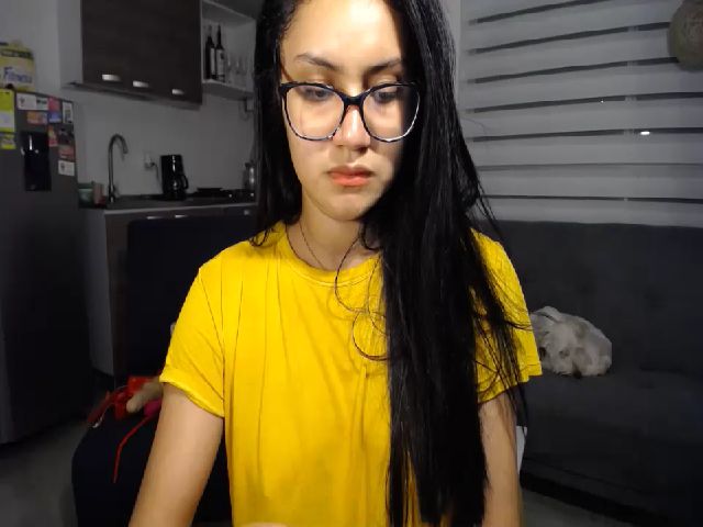 Live sex webcam photo for ANNPARDO #272914783