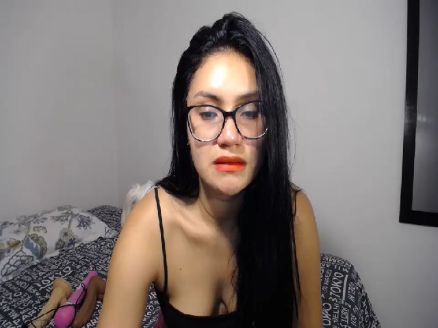 Live sex webcam photo for ANNPARDO #273019590