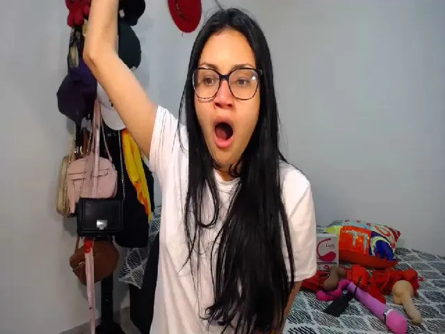 Live sex webcam photo for ANNPARDO #273671546