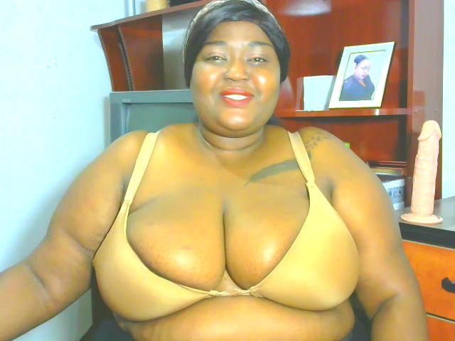 Live sex webcam photo for ARORADIVAX #273181904