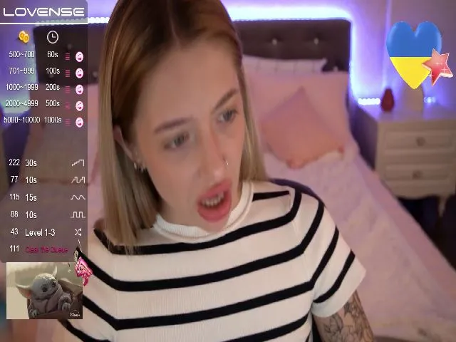 Live sex webcam photo for AVoicePrinces #274257080