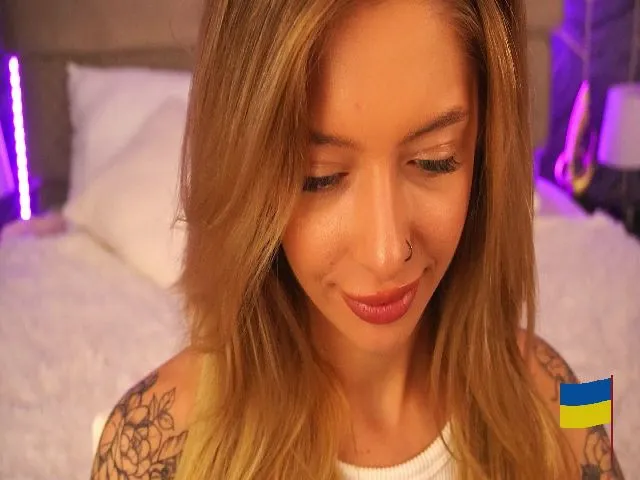 Live sex webcam photo for AVoicePrinces #274520473