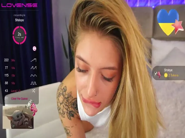 Live sex webcam photo for AVoicePrinces #274531034