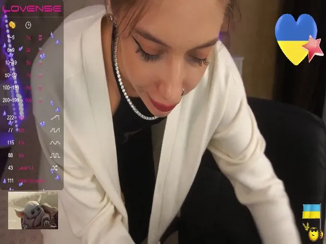 Live sex webcam photo for AVoicePrinces #274666502