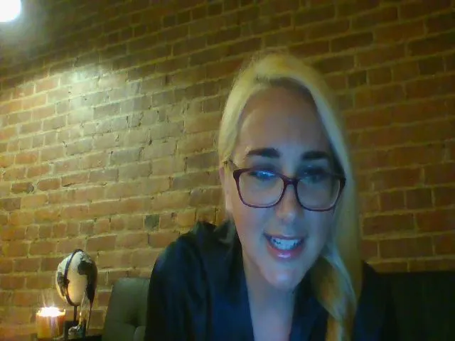 Live sex webcam photo for A_CHURCH #273819631