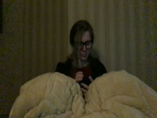 Live sex webcam photo for A_Girlie #271829039