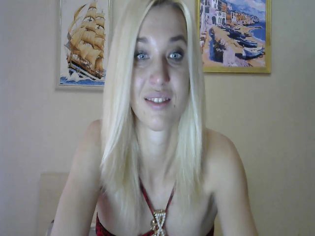 Live sex webcam photo for A_RichyKitty #273598085