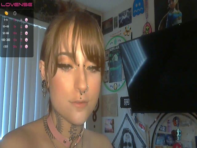 Live sex webcam photo for A_live #273121197