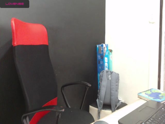 Live sex webcam photo for A_nastasia #271829806