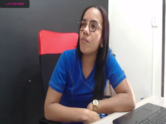 Live sex webcam photo for A_nastasia #271845088