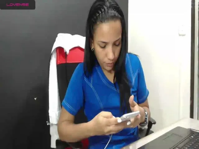 Live sex webcam photo for A_nastasia #272014249