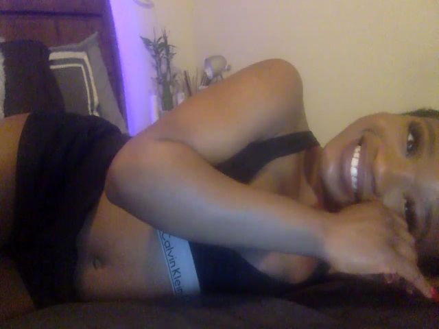 Live sex webcam photo for AaliyahT #272119342