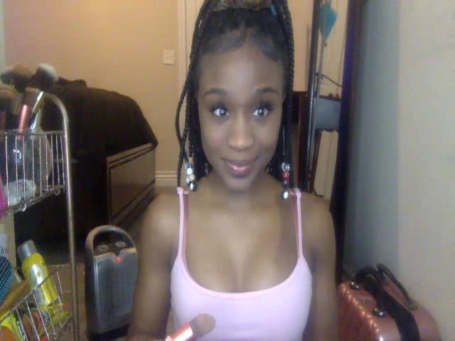 Live sex webcam photo for AaliyahT #272286142