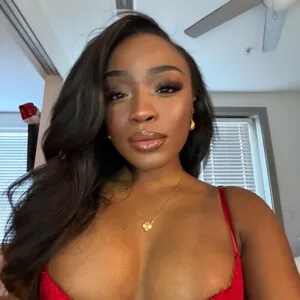 Live sex webcam photo for AaliyahT #292758952