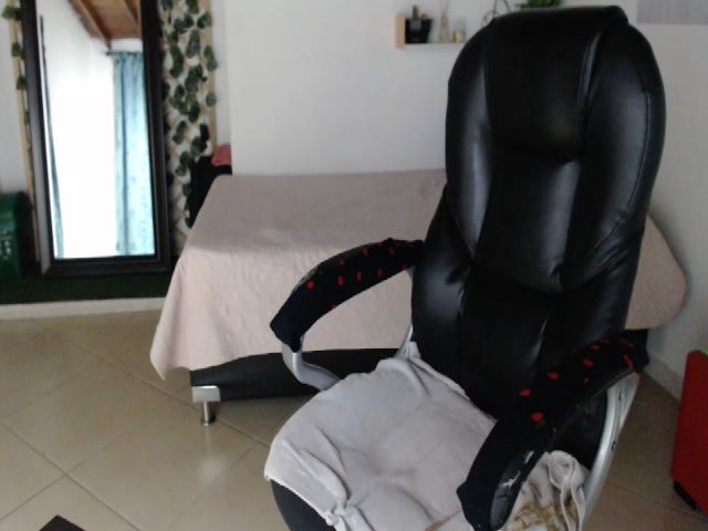 Live sex webcam photo for Abba_smith #271726689