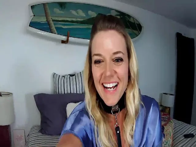 Live sex webcam photo for Abbie_Hoffman #271728749