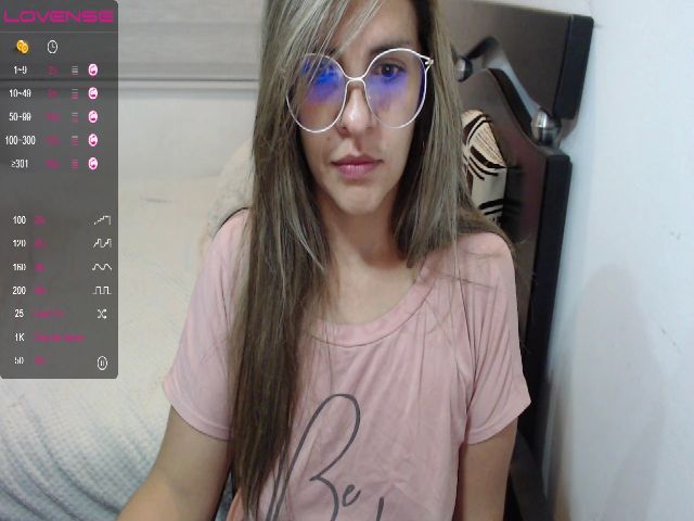 Live sex webcam photo for AbbyCollins23 #272661127