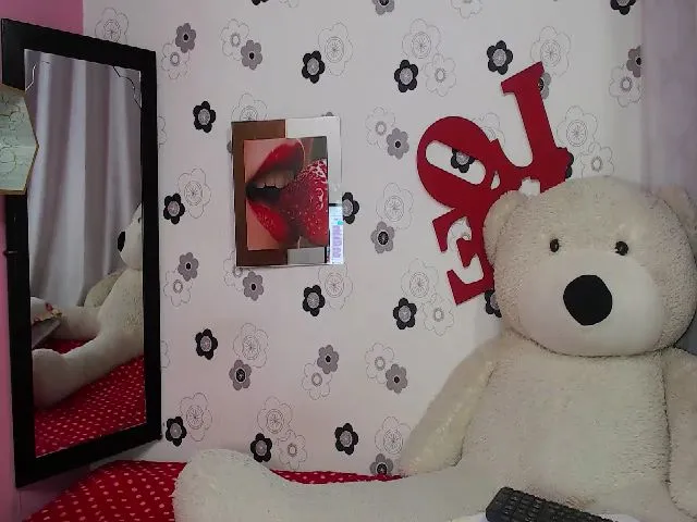 Live sex webcam photo for AbbyCollinss #272414019