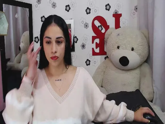 Live sex webcam photo for AbbyCollinss #273053733