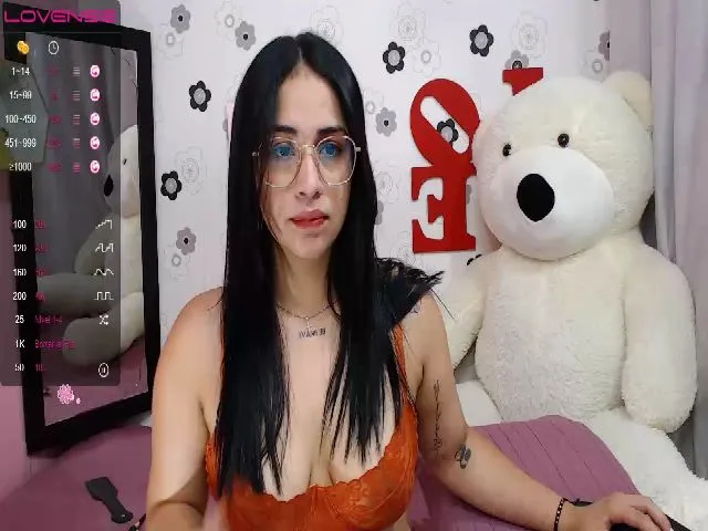 Live sex webcam photo for AbbyCollinss #273476577